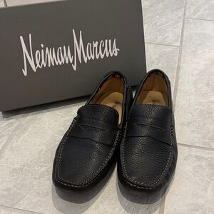 Neiman Marcus Textured Black Men's Loafers